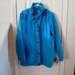 Lands' End Women's Storm Raker Jacket in Chesapeake Blue, size medium 10-12